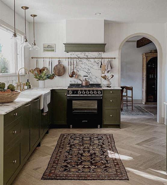 Nieu Cabinet Door